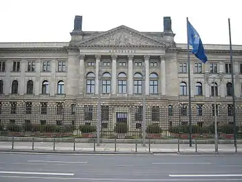 Berlin - Herrenhaus-Bundesrat 2.jpg