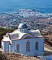 Blick vom Kloster Kechrovoni auf Tinos-Stadt.