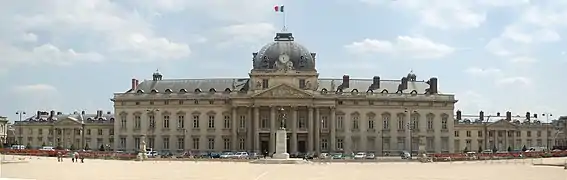 École militaire