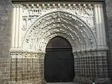 Portalgewände der Kirche St-Gilles in Argenton-les-Vallées (Ende 12. Jh.)