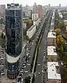 Beginn des Boulevards an der Basseina-Straße, links das Business-Center Parus