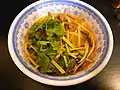 Vietnamesische Bun­bo­hue – Reisnudelsuppe