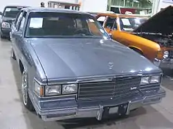 Cadillac Fleetwood Sedan (1985–1992)