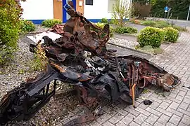 Harthausen, LKW-Teile nach Gasexplosion ca. 200 m entfernt von dem Unternehmen Hoffmann Gastrans