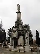 Das Pantheon für Manuel Malagrida von Lluís Callén i Corzán (1865–1952) auf dem Friedhof von Montjuïc in Barcelona
