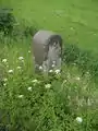 Überarbeiteter Halbmeilenstein unweit des OT Hirschberg