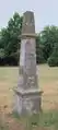 vom üblichen Erscheinungsbild abweichend gestaltete Distanzsäule an der Joachim-Gottschalk-Straße / Karl-Marx-Straße