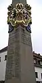 Entfernungsangaben und Wappen