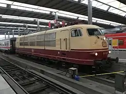 103 113 in München Hauptbahnhof im Linienverkehr (September 2016)