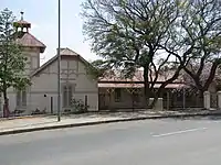 10-Mann-HausTen-man House
