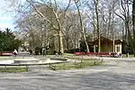 Musikpavillon und Brunnen, April 2013