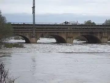 Eisenbahn- und Kanalbrücke des Canal de la Marne au Rhin über die Meurthe bei Nancy