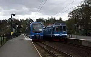 SL X15p (links) und X10p (rechts) in Österskär; 2022