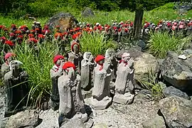 Sentai jizō (千体地蔵, 1000 Jizō)