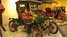Mit Frontscheibe und Verdeck, aber ohne Türen: Brush von 1912 (in Amerika auch Runabout genannt)