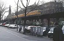 Skalitzer Straße mit Hochbahn, Postamt 36 und Emmauskirche, 1997