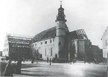 Abbruch der Spitalkirche 1896, vom Steinweg gesehen (vgl. linkes Foto)