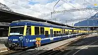 Auch die Konstruktion der Niederflur-Gelenksteuerwagen von BOB, Zentral­bahn und MGB leitet sich von den GTW ab. Das Kastenkonzept stammt von den MGB BDSeh 4/8 (2004).