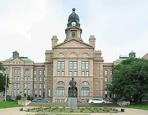 Das Tarrant County Courthouse in Fort Worth, gelistet im NRHP mit der Nr. 70000762