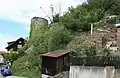 Der zur ehemaligen Stadtbefestigung gehörige Hexenturm am Fuße des Schlossbergs (2011)