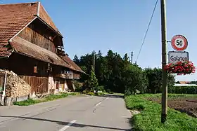 Ortseingang von Golaten