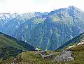 Überreste der Riffler­hütte oberhalb von Kessel­alm und Birgl­bergalm