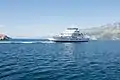Rab ist mit der Fähre von Mišnjak nach Stinica mit dem Festland verbunden