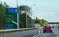 Beschilderung beim Wechsel auf Autobahnstatus A1(M). Nicht für Autobahnen zugelassener Verkehr (non-motorway traffic) muss hier ausfahren.