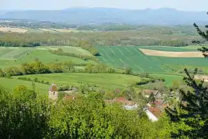 Das Gebiet von Lure und den Vogesen im Osten des Departements