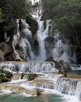 Kuang-Si-Wasserfall