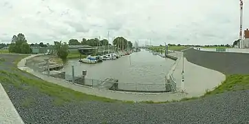 Sportboothafen im historischen „Alten Hafen“