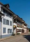 Landstrasse beim Dorfkern