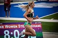 Emma Coburn siegte im 3000-Meter-Hindernislauf