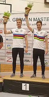 Max Hanselmann, links im Bild