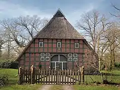 HallenhausDorfring 35