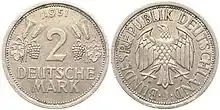 2-D-Mark-Münze von 1951 bis 1958 (Vorderseite links, Rückseite rechts)