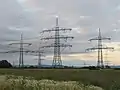 Erster Mast der Leitung am Umspannwerk Rosengarten