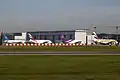 4 Airbus A380 auf dem Vorfeld