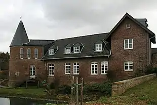 Haus Honsdorf, Nebengebäude