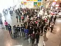 Schweigeminute im Kultur­zentrum Les Champs Libres in Rennes, Frank­reich, nach dem Anschlag auf Charlie Hebdo (2015)