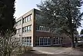 C-Bau (beherbergt Aula, Mensa & Räume für Musik, Informatik und die Naturwissenschaften)