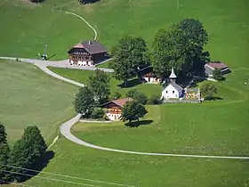 Hauptweiler mit Kirche von Abländschen