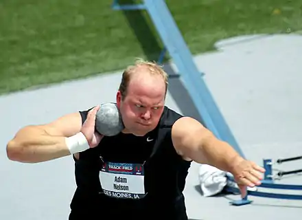 Adam Nelson wurde wie  2001 Vizeweltmeister, 2000 war er Olympiazweiter – später gelangen ihm dann auch Titelgewinne