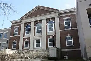 Das Adams County Courthouse in Friendship, seit 1982 im NRHP gelistet
