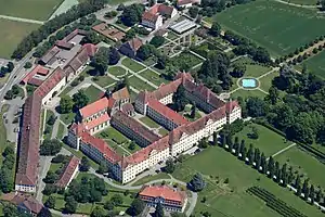 Gesamtanlage der ehem. Abtei einschließlich Barockgarten und Wirtschaftsgebäuden