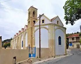 Kirche Agios Georgios in Pentalia
