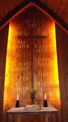 Die Altarrückwand
