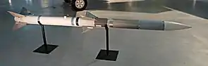 Ausgemusterte AIM-120 im Museum