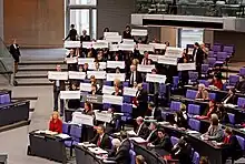 Schilder-Aktion der Linken