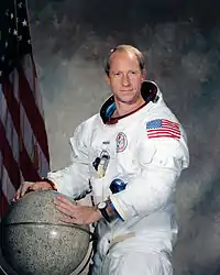 18. März: Alfred Worden (1971)